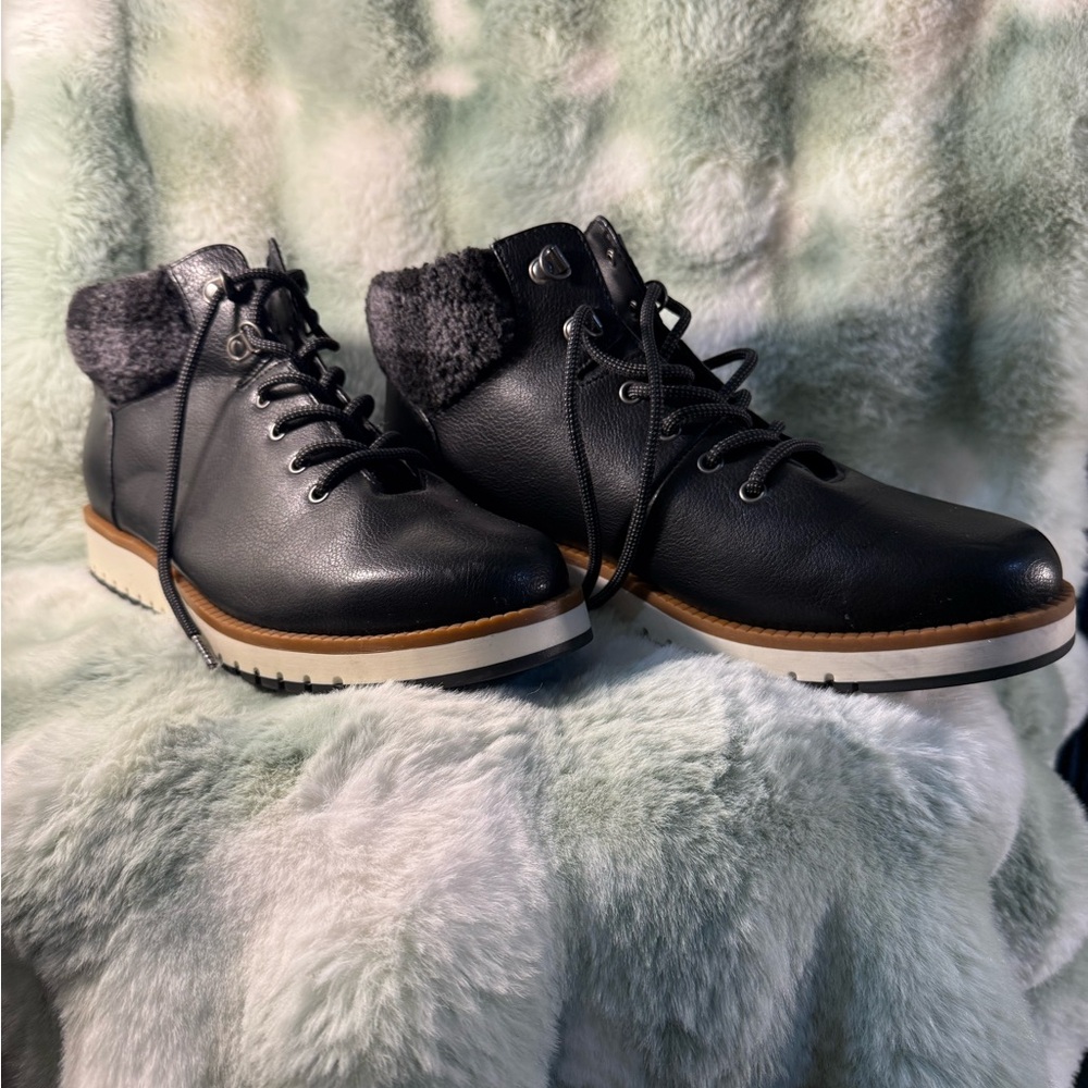 Black Leather Ankle Boots with Fur Trim